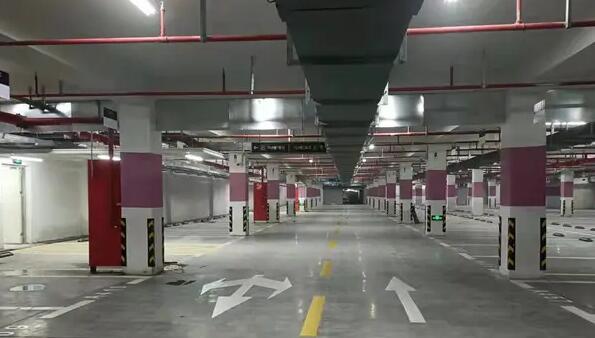 蘇州道路劃線分析，環(huán)氧地坪施工時地面油漬污垢解決的方法？