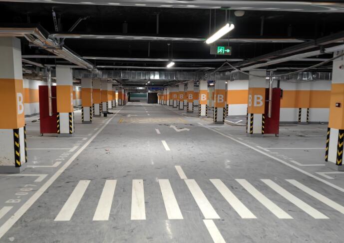 在南京做停車場(chǎng)劃線的時(shí)候有哪些步驟？飛揚(yáng)專業(yè)劃線多年