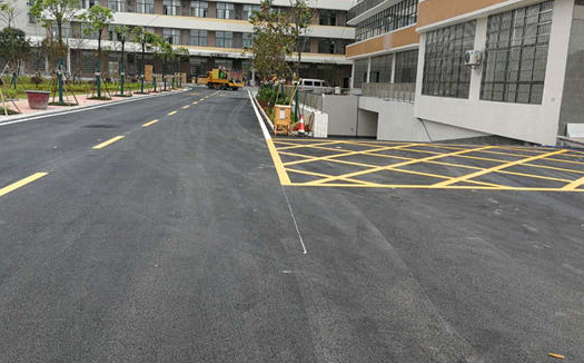蘇州車位劃線分析，辦公樓出入口地面劃線要求？