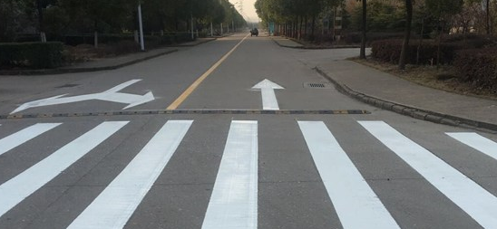 蘇州廠區(qū)道路標(biāo)識劃線？找飛揚市政